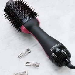 Revlon RVDR5282UKE - Volume Borstel En F?hnborstel In 1 (2 In 1) Ceramische Coating - 3 Verwarmingsfuncties (small) 16 Revlon RVDR5282UKE - Volume Borstel En F?hnborstel In 1 (2 In 1) Ceramische Coating - 3 Verwarmingsfuncties (small) -Babyliss Shop 550x649